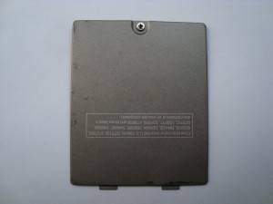 Капак сервизен RAM Dell Latitude D600 3LJM2RDWI00